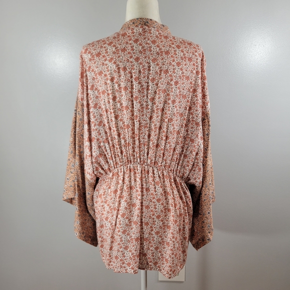 SIM & SAM pink shabby chic woven floral open front flowy kimono topper - Picture 11 of 11
